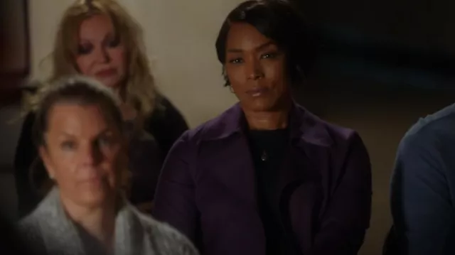 Theory Cropped Trench Jacket worn by Athena Grant (Angela Bassett) as seen in 9-1-1 (S06E12)