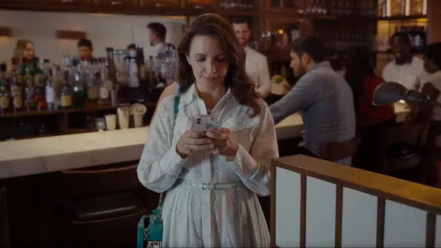 Chanel Caviar Quilted Medium CC Filigree Green Bag porté par Charlotte York (Kristin Davis) comme on le voit dans And Just Like That... (S01E03)