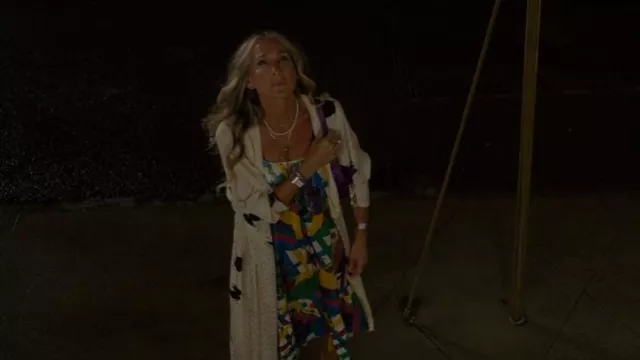 Fendi Baguette Sequined Bag worn by Carrie Bradshaw (Sarah Jessica Parker) as seen in And Just Like That… (S01E03)