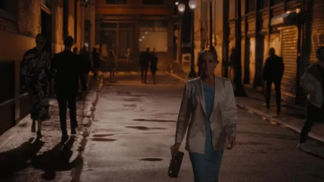 Paco Rabanne Pixel 1969 Clutch Bag worn by Carrie Bradshaw (Sarah Jessica Parker) as seen in And Just Like That… (S01E07)