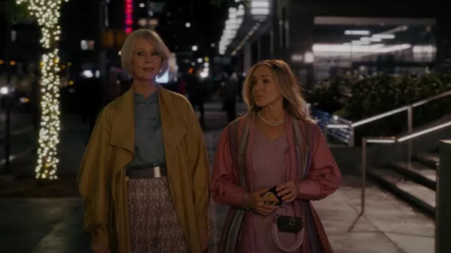 Fendi Nano Baguette Charm Pouch worn by Carrie Bradshaw (Sarah Jessica Parker) as seen in And Just Like That… (S01E07)