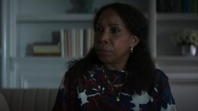 Madewell Muse Pendant Necklace worn by Dr. Arlene Franklin (Lossen Chambers) as seen in The Watchful Eye (S01E08)