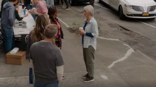 Reebok Royal BB4500 Hi Wedge Shoe portée par Miranda Hobbes (Cynthia Nixon) comme on le voit dans And Just Like That... (S01E09)