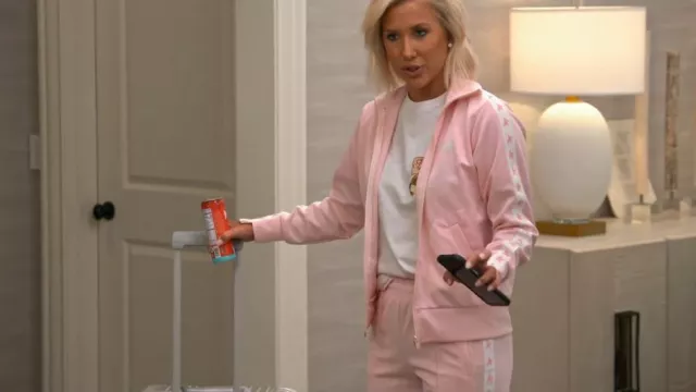 Golden Goose Pink Dorotea Star Collection Jogging Pants worn by Savannah Chrisley as seen in Chrisley Knows Best (S10E07)