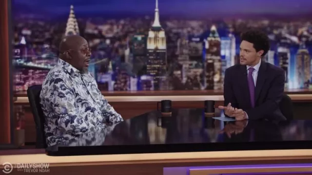 Chemise imprimée florale portée par Bobby Brown vue dans The Daily Show avec Trevor Noah