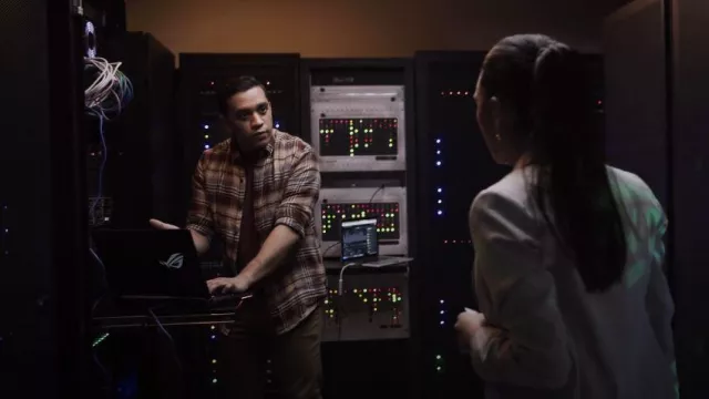 Scotch & Soda Shirts ls Combo A worn by Khadim (Nitin Prasad) as seen in The Night Agent (S01E02)