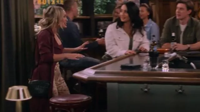 L'Academie Alise Trouser worn by Sophie (Hilary Duff) as seen in How I Met Your Father (S02E10)
