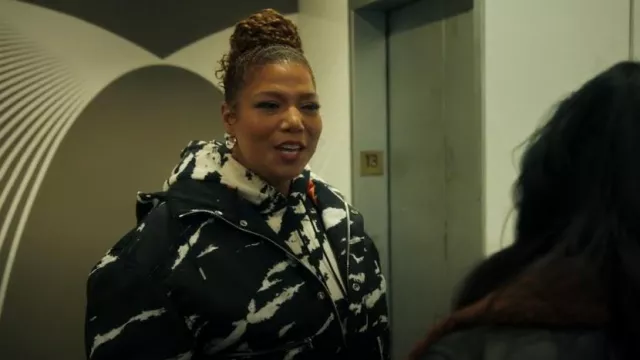 Celine Jack­et In Tie-Dye Can­vas worn by Robyn McCall (Queen Latifah) as seen in The Equalizer (S03E13)