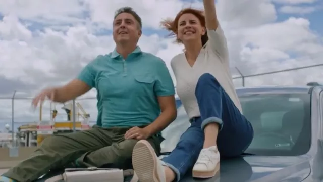 Baskets Dolce Vita Toyah portées par Anne Carlson (Danielle Kind) comme on le voit dans Workin' Moms (S07E13)