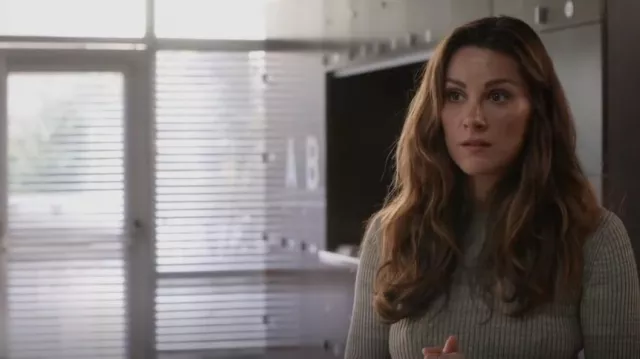 Vince Crew-neck Ribbed-knit Jumper worn by Dr. Carina DeLuca (Stefania Spampinato) as seen in Station 19 (S06E11)