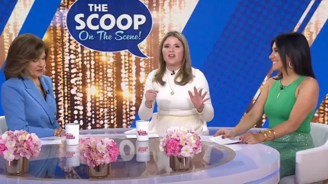 Jupe crayon à paillettes Zara portée par Joelle Garguilo comme on le voit dans Aujourd’hui avec Hoda & Jenna le 4 avril 2023