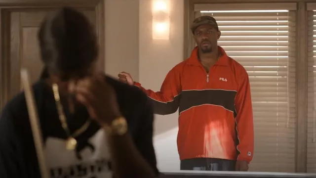 Fila 1/4 Zip Pullover Windbreaker Chaqueta usada por Mook (Gbenga Akinnagbe) como se ve en Wu-Tang: An American Saga (S03E10)