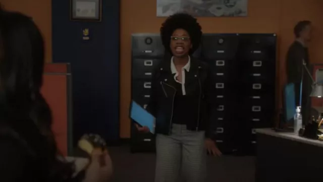 Rag And Bone Col­or­block Rib Po­lo Top worn by Kasie Hines (Diona Reasonover) as seen in NCIS (S20E18)