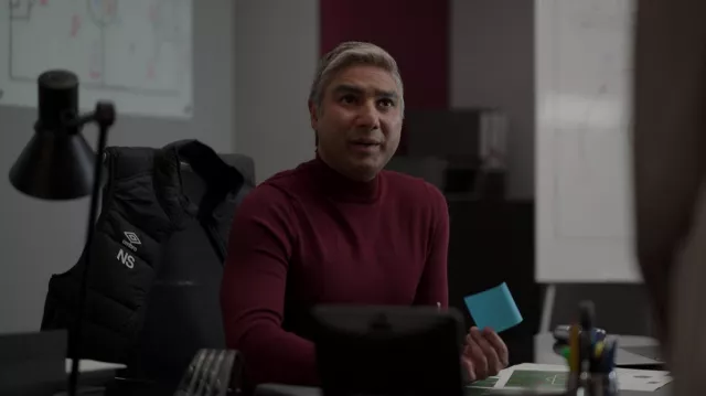 Umbro Vest in black worn by Nathan Shelley (Nick Mohammed) as seen in Ted Lasso (S03E05)