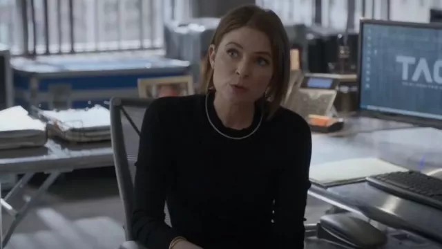 Veronica Beard Kinnie Merino Wool Sweater usado por Taylor Rentzel (MacKenzie Meehan) como se ve en Bull (S06E19)