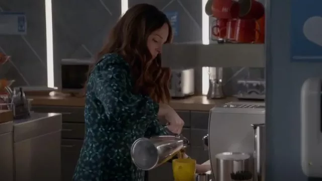 Cefinn Loella Camisa estampada Vestido usado por Isabella Colón (Yara Martínez) visto en Toro (S06E20)