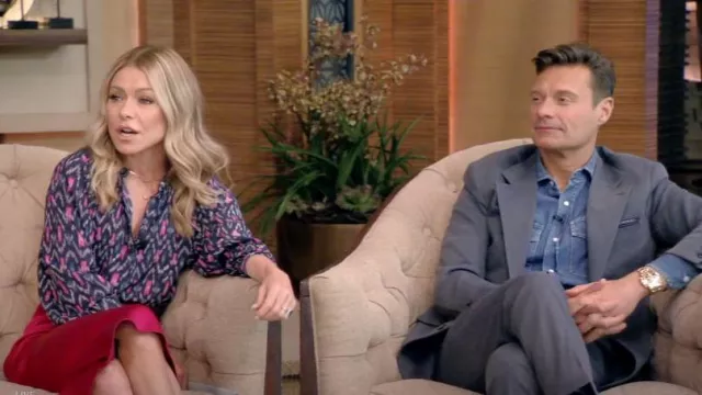 Isabel Marant Étoile Aurora Button-Up Shirt worn by Kelly Ripa as seen in LIVE with Kelly and Ryan on April 12, 2023