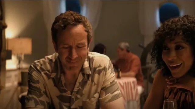 Allsaints Jardi­no Re­laxed worn by Dusty (Chris O'Dowd) as seen in The Big Door Prize (S01E05)