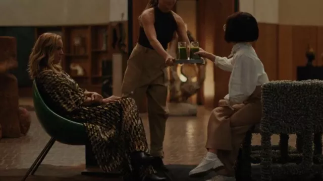 Toteme Wide business Wool Trousers Hazel worn by Amy Lau (Ali Wong) as seen in BEEF (S01E09)