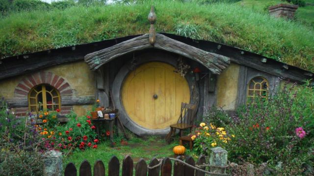 Une maison de Hobbit du Seigneur des anneaux | Spotern