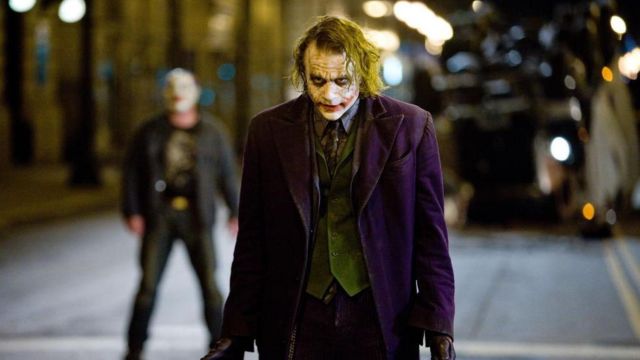 La réplique du costume du Joker (Heath Ledger) dans Batman : The Dark Knight