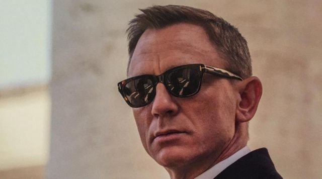 The sunglasses ‘Snowdon’ Tom Ford James Bond (Daniel Craig) in Spectrum