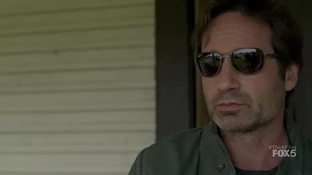 Ray-Ban RB3519 sunglasses worn by Fox Mulder (David Duchovny) in the  X-Files series (Season 10 Episode 3) | Spotern