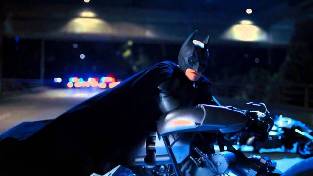 La cape de Batman (Christian Bale) dans The Dark Knight Rises