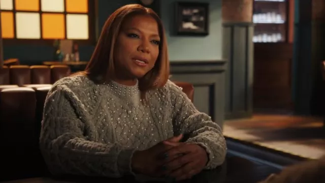 Dior Gray Wool Cashmere Sweater worn by Robyn McCall (Queen Latifah) as seen in The Equalizer (S03E14)