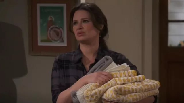 Chemise Rails Hunter dans Ash Twilight Stars portée par Jen (Katie Lowes) comme on le voit dans How We Roll (S01E07)
