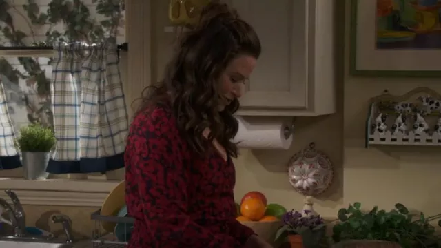 Zadig & Voltaire Russo Mini robe tissée à imprimé floral portée par Jen (Katie Lowes) comme on le voit dans How We Roll (S01E09)