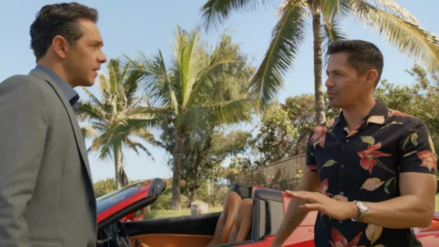 Tori Richard Standard Fit Aloha Shirt worn by Thomas Magnum (Jay Hernandez) as seen in Magnum P.I. (S05E09)