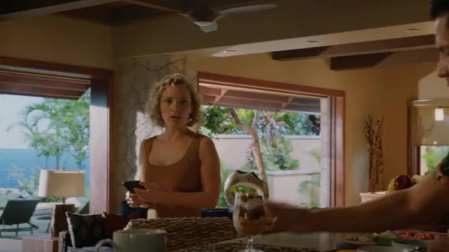 Veronica Beard Sandra Tank usado por Juliet Higgins (Perdita Weeks) como se ve en Magnum P.I. (S05E09)