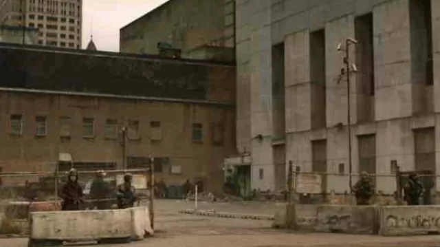The CPS Arrest Processing Section building In Calgary as The old Fedra detention center in The Last of Us TV series (Season 1 Episode 4)