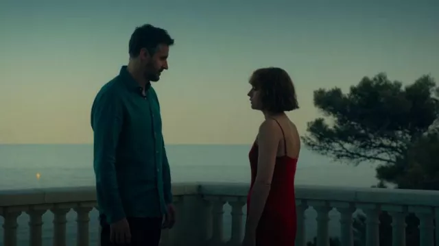 Robe midi en soie de Parme de la Réforme portée par Anna Barton (Charlie Murphy) vue dans Obsession (S01E04)
