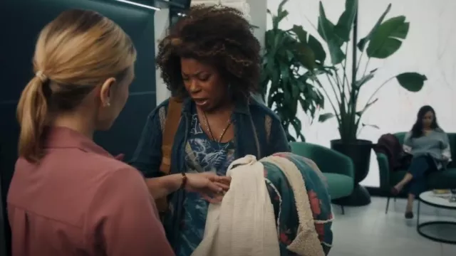 Johnny Was Ted­dy Sher­pa Coat worn by Viola 'Vi' Marsette (Lorraine Toussaint) as seen in The Equalizer (S03E15)