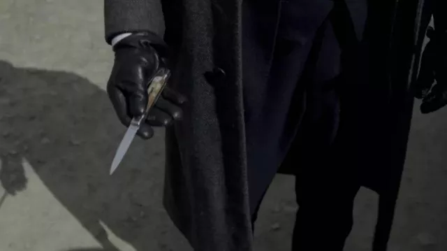 Leather gloves worn by Thomas Shelby (Cillian Murphy) as seen in Peaky Blinders TV series outfits (S06E03)