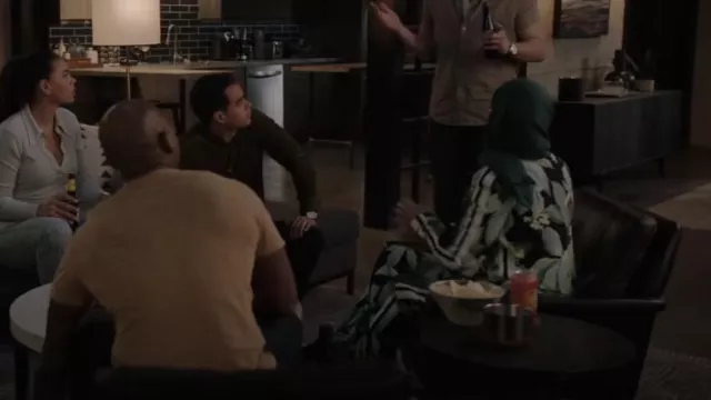 Norma Kamali Side Stripe Be Sweat­pant worn by Marjan Marwani (Natacha Karam) as seen in 9-1-1: Lone Star (S04E14)