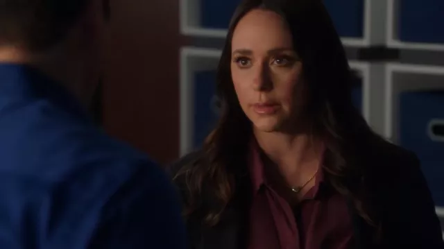 Gorjana Lou Heart Charm Necklace worn by Maddie Kendall (Jennifer Love Hewitt) as seen in 9-1-1 (S06E15)