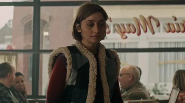 Sea Diego Faux Shearling Lined Denim Patchwork Vest worn by Chrissy Beppo (Sofia Hasmik) as seen in Superman & Lois (S03E07)