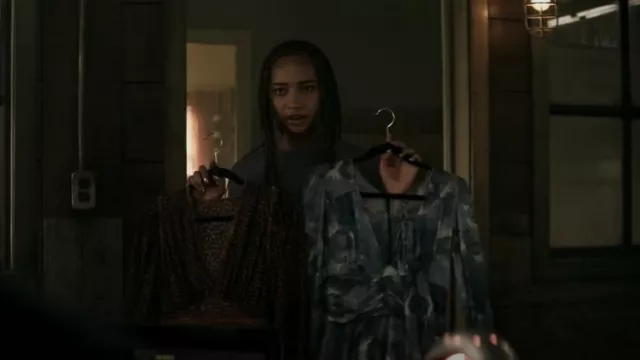 LoveShackRobe Lincoln fantaisie portée par Natalie Irons (Tayler Buck) vue dans Superman & Lois (S03E07)