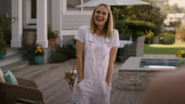 Madewell Bella Crop Tee worn by Susannah (Rachel Blanchard) as seen in The  Summer I Turned Pretty (S01E06)