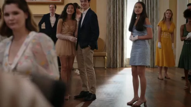 Reformation Sandford Linen Dress worn by Belly (Lola Tung) as seen in The  Summer I Turned Pretty (S01E05) | Spotern