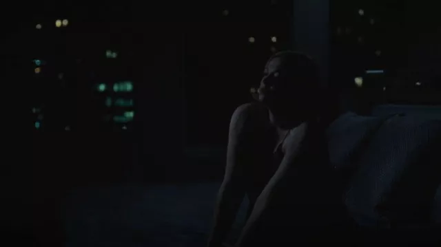 Zadig & Voltaire Christy Camisole usado por Shiv Roy (Sarah Snook) como se ve en Succession (S04E07)