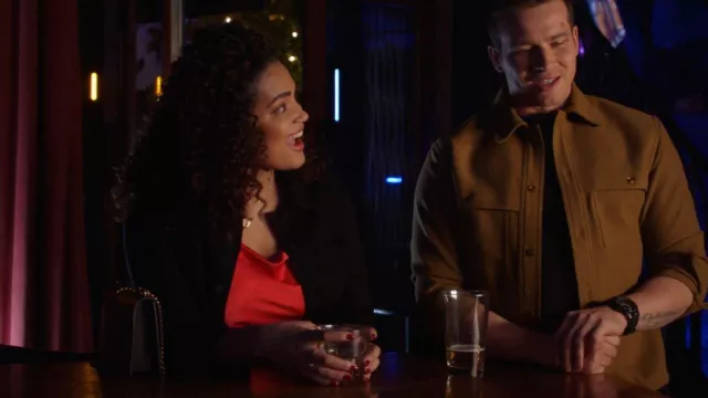 Kurt Geiger London Shoreditch Crossbody worn by Ana Flores (Gabrielle Walsh) as seen in 9-1-1 (S06E17)