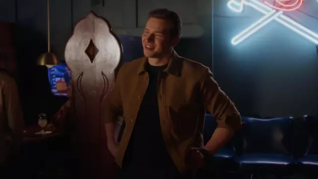 Sandro Clyde Wool Blend Button Up Chemise portée par Evan 'Buck' Buckley (Oliver Stark) comme on le voit dans 9-1-1 (S06E17)