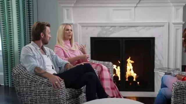Smythe Plaid Wide-Leg Trousers worn by  Cassie Kelley as seen in CBS Mornings on May 10, 2023