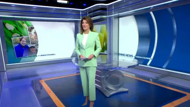 Scanlan Theodore Tailored Italian Crop Trouser worn by Norah O'Donnell as seen in CBS Evening News on  May 11, 2023