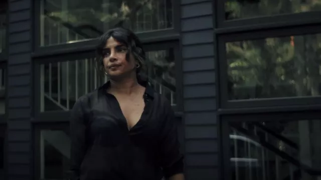 Chemise à manches longues boutonnée Saint Laurent portée par Nadia Sinh (Priyanka Chopra) vue dans Citadel (S01E03)