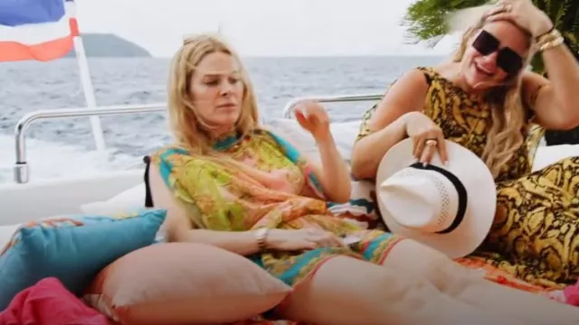 Versace Chiffon Romper usado por Leah McSweeney como se ve en The Real Housewives Ultimate Girls Trip (S03E03)